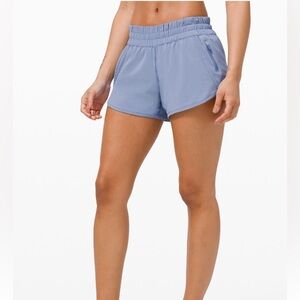Lululemon Tracker Low-Rise Lined Short - Dusty Blue - 4” - Size 6